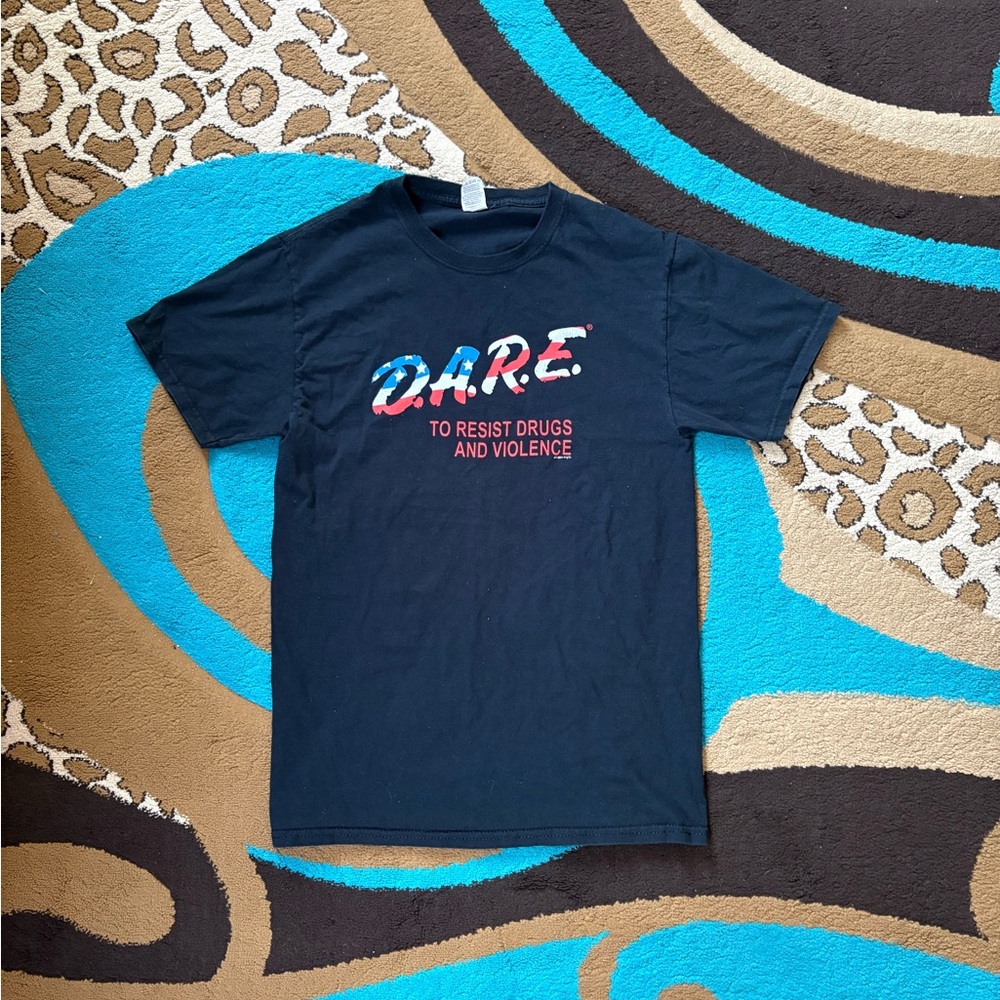 Fruit of the Loom D.A.R.E. Black American Flag Cotton T-Shirt